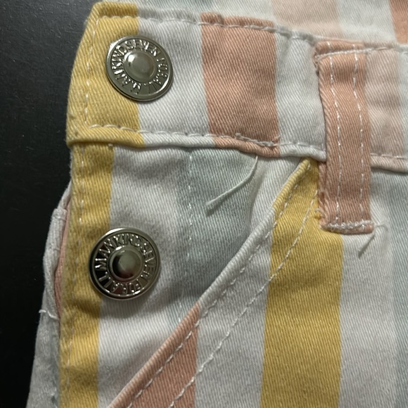 Baby Girl Striped 12 Months Overalls Shorts 7 For All Mankind NWT - Picture 6 of 6